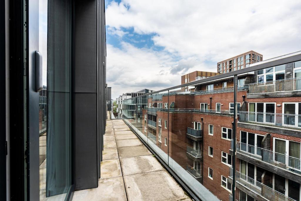 City Living Penthouse Apartment With Parking Manchester Luaran gambar